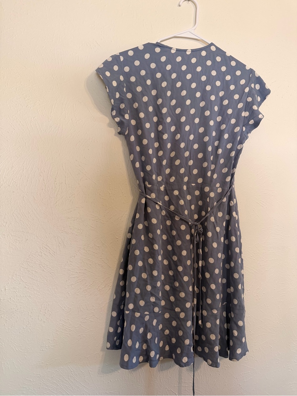 Rails Leanne Dusty Blue White Polka Dot Ruffle Trim Wrap Tie Dress Size S - Picture 7 of 7